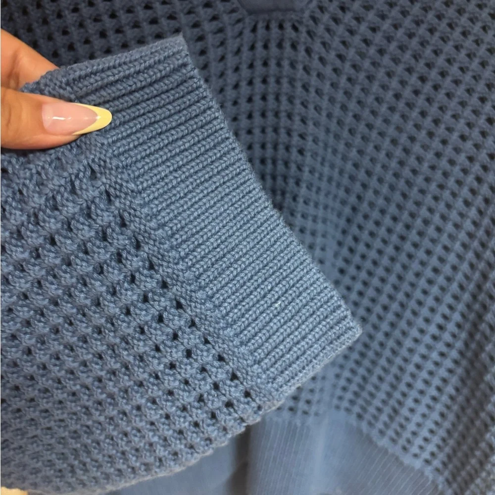 Abercrombie pull over sweater with collar - Picture 4 of 6